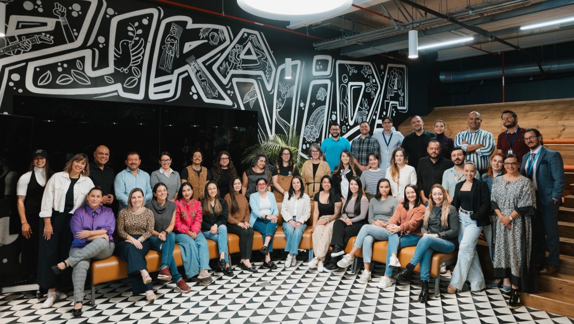Accenture renueva su compromiso con las personas refugiadas